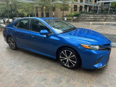 Another view of 2020 TOYOTA CAMRY SE for sale in Arlington, VA at C&G Imports
