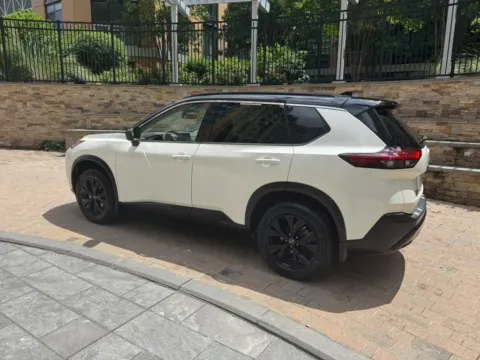 More photos of 2023 NISSAN ROGUE SV at C&G Imports, VA