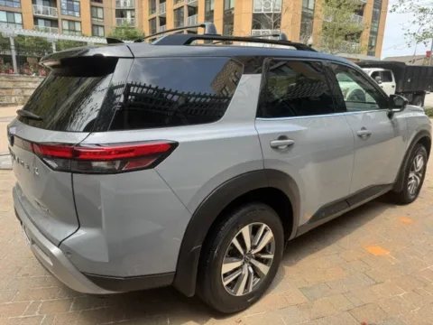 More photos of 2023 NISSAN PATHFINDER SL at C&G Imports, VA