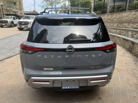 More photos of 2023 NISSAN PATHFINDER SL at C&G Imports, VA