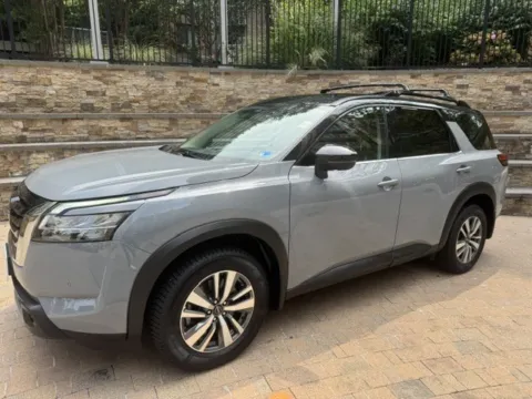 Gray 2023 NISSAN PATHFINDER SL for sale in Arlington, VA
