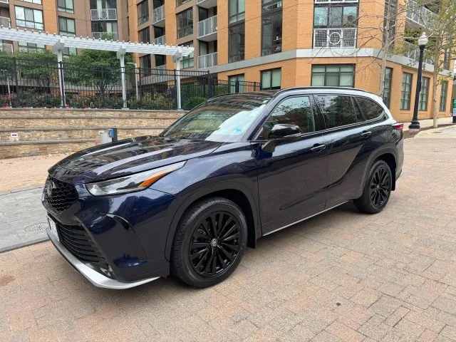 2023 TOYOTA HIGHLANDER XSE