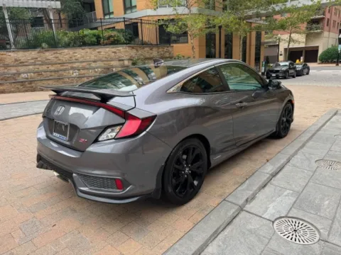 More photos of 2017 HONDA CIVIC SI at C&G Imports, VA