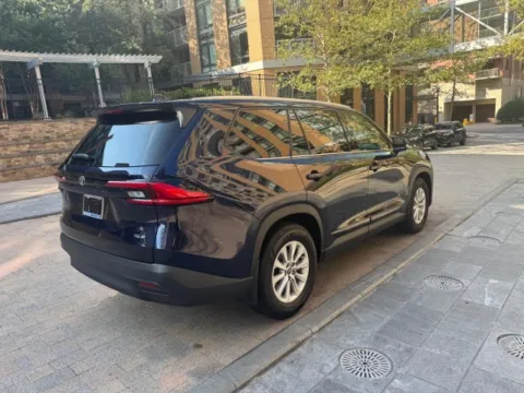 More photos of 2024 TOYOTA GRAND HIGHLANDER XLE at C&G Imports, VA