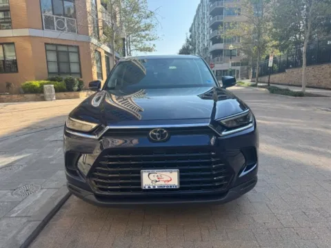 Photos of 2024 TOYOTA GRAND HIGHLANDER XLE for sale in Arlington, VA at C&G Imports