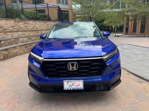 Photos of 2023 HONDA CR-V EX-L for sale in Arlington, VA at C&G Imports