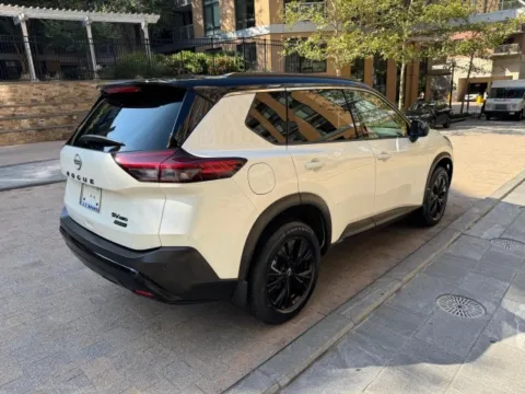 More photos of 2023 NISSAN ROGUE SV MIDNIGHT at C&G Imports, VA