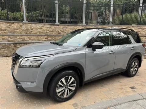 Gray 2024 NISSAN PATHFINDER SL for sale in Arlington, VA
