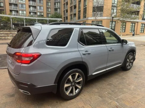 More photos of 2023 HONDA PILOT ELITE at C&G Imports, VA
