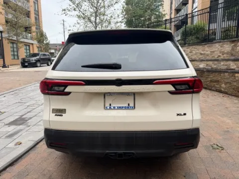 More photos of 2024 TOYOTA GRAND HIGHLANDER XLE at C&G Imports, VA