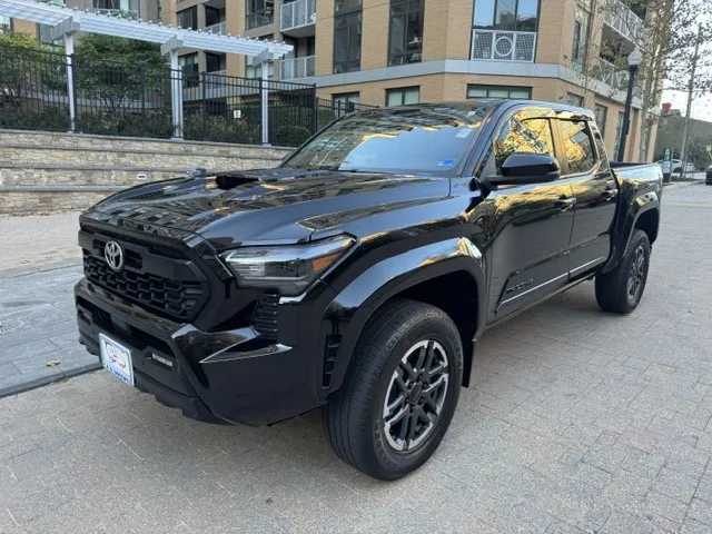 2024 TOYOTA TACOMA TRD SPORT