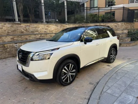 White 2024 NISSAN PATHFINDER PLATINUM for sale in Arlington, VA