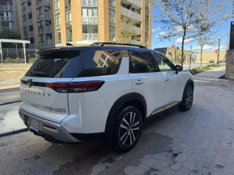 More photos of 2024 NISSAN PATHFINDER PLATINUM at C&G Imports, VA