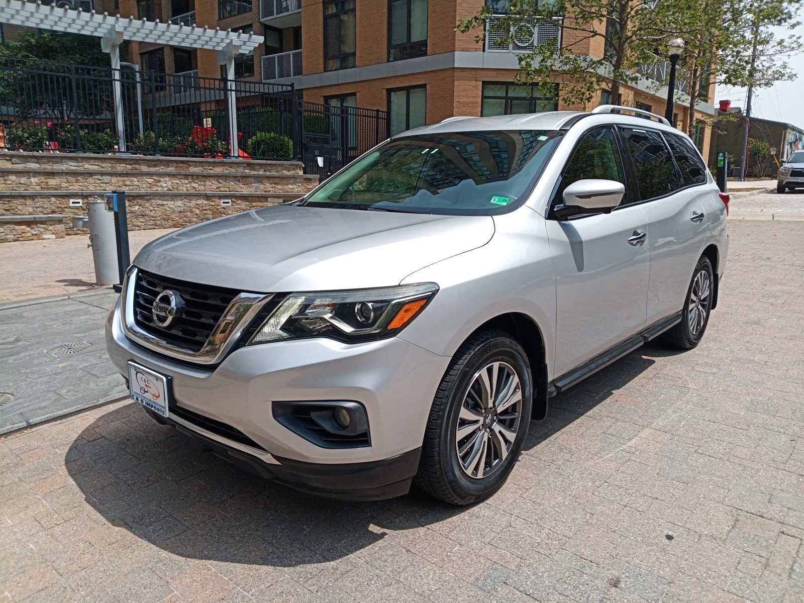 Silver 2017 NISSAN PATHFINDER SL for sale in Arlington, VA