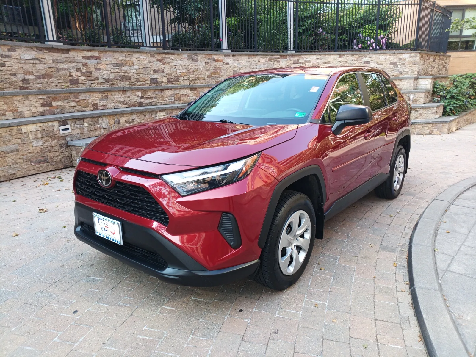 2023 TOYOTA RAV4 LE