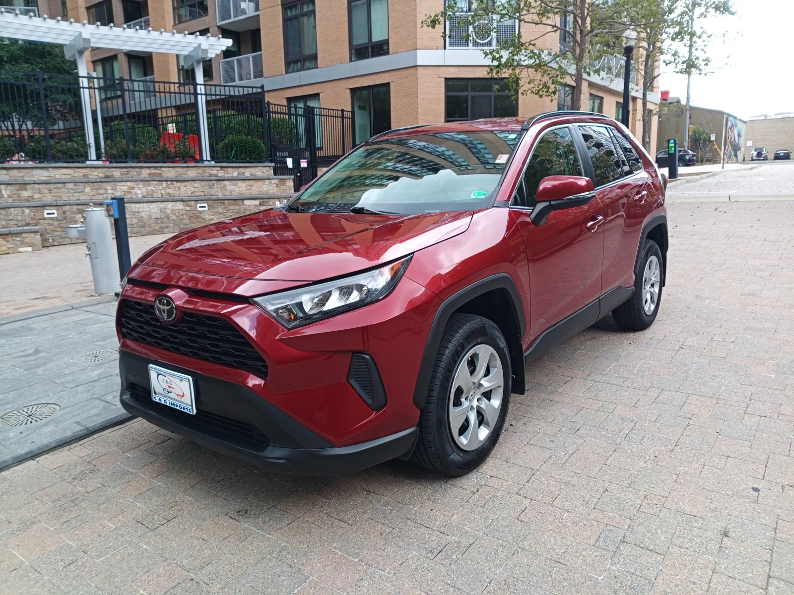 2021 TOYOTA RAV4 LE