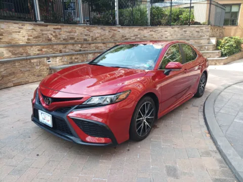 Red 2023 TOYOTA CAMRY SE for sale in Arlington, VA