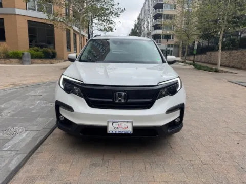 Photos of 2022 HONDA PILOT SE for sale in Arlington, VA at C&G Imports
