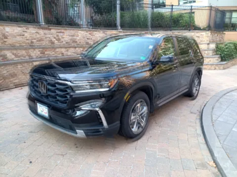 Photos of 2023 HONDA PILOT EX-L for sale in Arlington, VA at C&G Imports