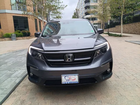 Photos of 2022 HONDA PILOT SE for sale in Arlington, VA at C&G Imports