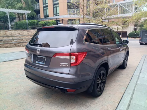 More photos of 2022 HONDA PILOT SE at C&G Imports, VA