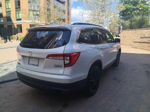 More photos of 2022 HONDA PILOT SE at C&G Imports, VA