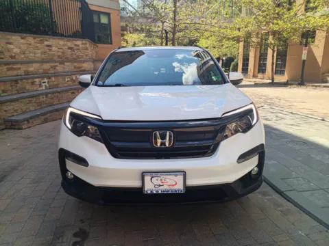 Photos of 2022 HONDA PILOT SE for sale in Arlington, VA at C&G Imports