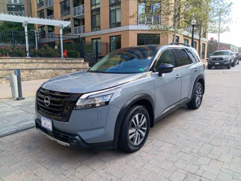 Gray 2024 NISSAN PATHFINDER SL for sale in Arlington, VA