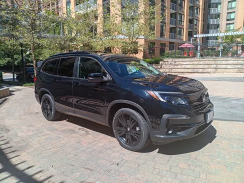 Another view of 2022 HONDA PILOT SE for sale in Arlington, VA at C&G Imports