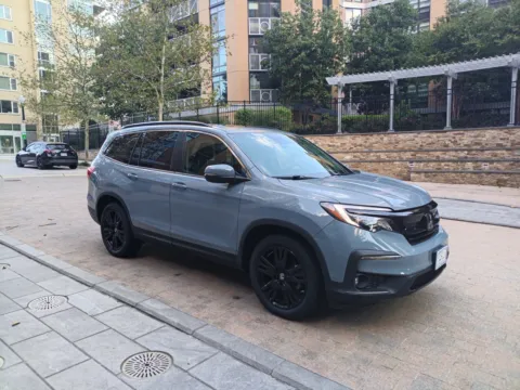 Another view of 2022 HONDA PILOT SE for sale in Arlington, VA at C&G Imports