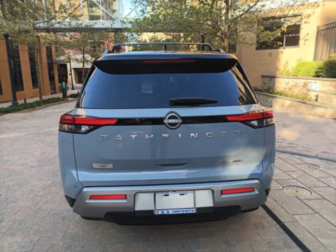 More photos of 2023 NISSAN PATHFINDER SL at C&G Imports, VA