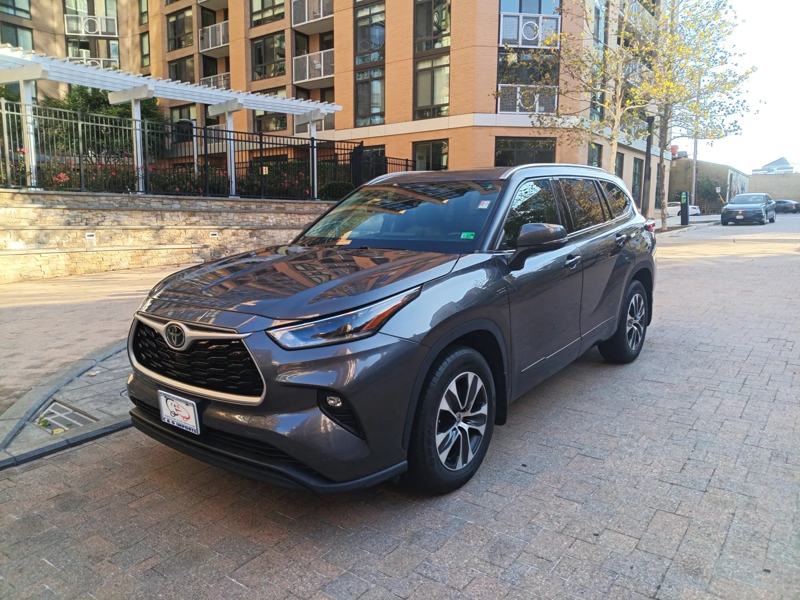 2021 TOYOTA HIGHLANDER XLE