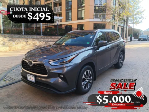 Gray 2021 TOYOTA HIGHLANDER XLE for sale in Arlington, VA