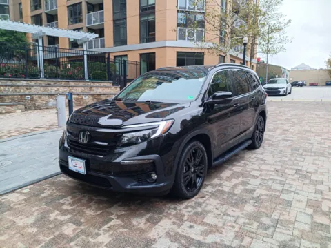 Black 2022 HONDA PILOT SE for sale in Arlington, VA