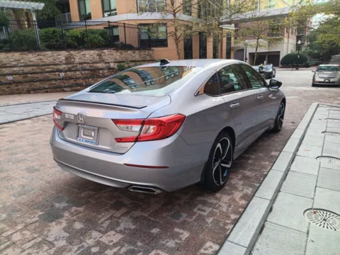 More photos of 2021 HONDA ACCORD SPORT SE at C&G Imports, VA