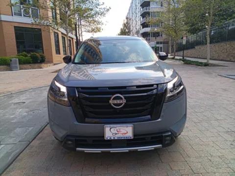 Photos of 2024 NISSAN PATHFINDER SL for sale in Arlington, VA at C&G Imports