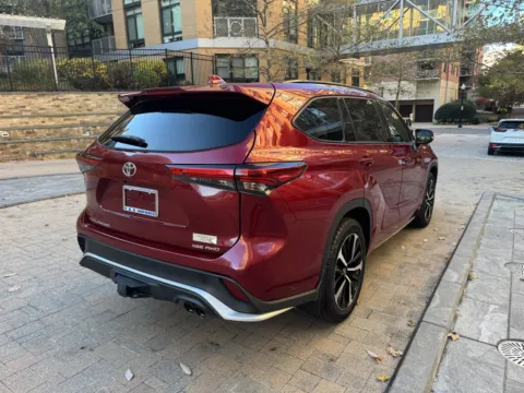 More photos of 2021 TOYOTA HIGHLANDER XSE at C&G Imports, VA