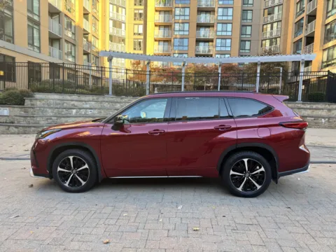 Photos of 2021 TOYOTA HIGHLANDER XSE for sale in Arlington, VA at C&G Imports