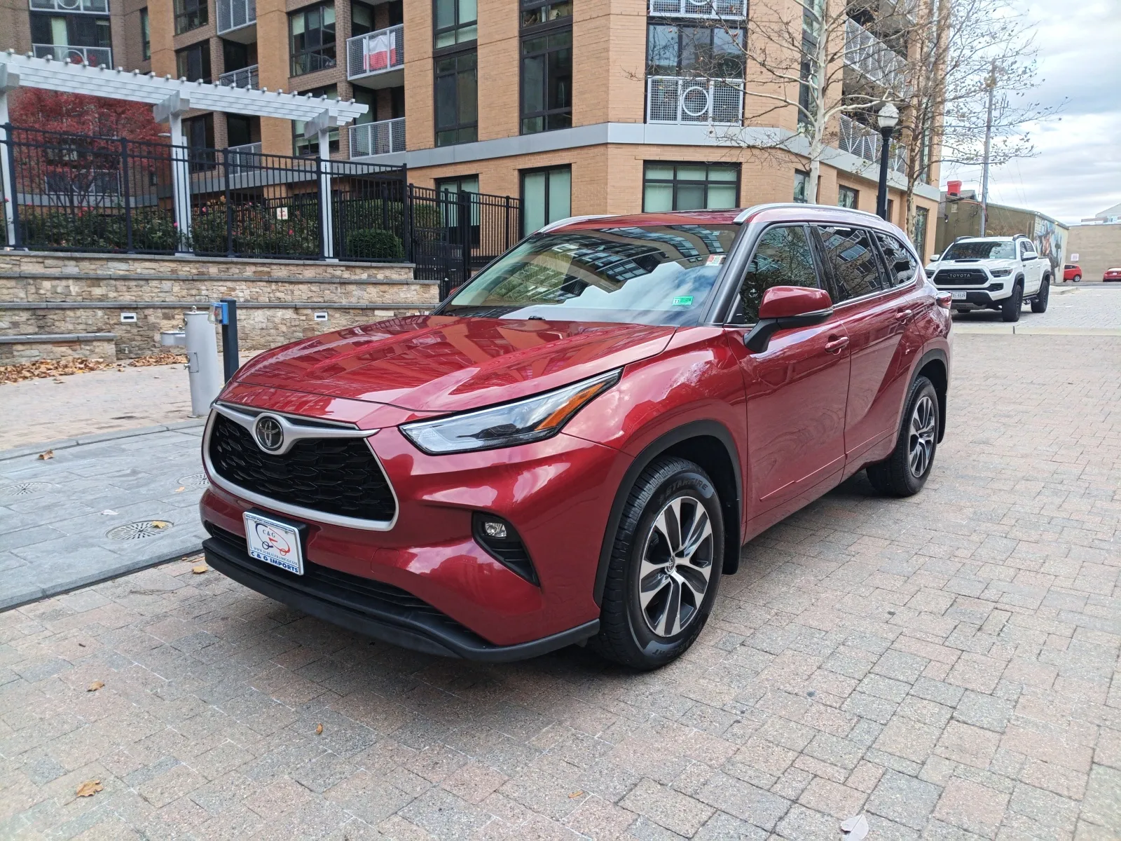 2022 Toyota Highlander XLE's photo