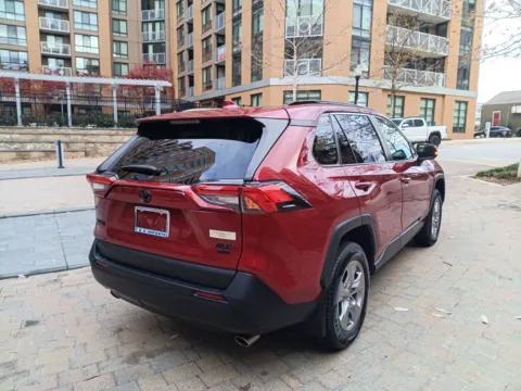 More photos of 2022 TOYOTA RAV4 XLE at C&G Imports, VA