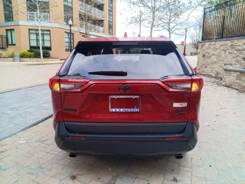 More photos of 2022 TOYOTA RAV4 XLE at C&G Imports, VA