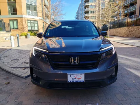 Photos of 2022 HONDA PILOT SE for sale in Arlington, VA at C&G Imports