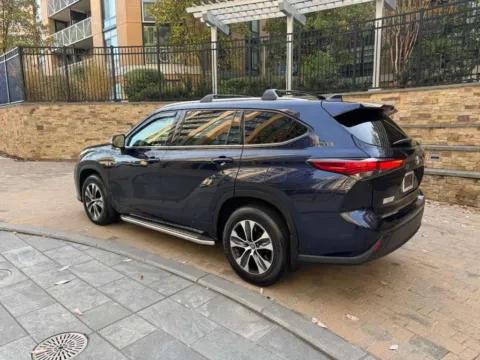 More photos of 2021 TOYOTA HIGHLANDER XLE/NAV at C&G Imports, VA