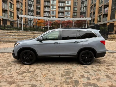 More photos of 2022 HONDA PILOT SE at C&G Imports, VA