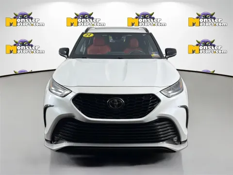 Photos of 2022 Toyota Highlander XSE for sale in Louisville, TN at Monster Motors - Knoxville, TN