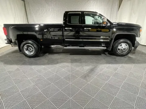 More photos of 2017 GMC Sierra 3500HD SLT at Monster Motors - Knoxville, TN, TN