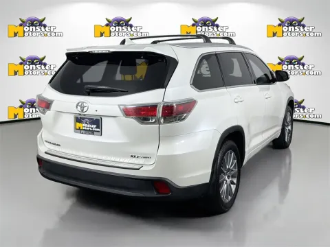 More photos of 2016 Toyota Highlander XLE V6 at Monster Motors - Knoxville, TN, TN