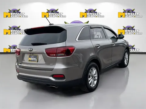 More photos of 2019 Kia Sorento L at Monster Motors - Knoxville, TN, TN