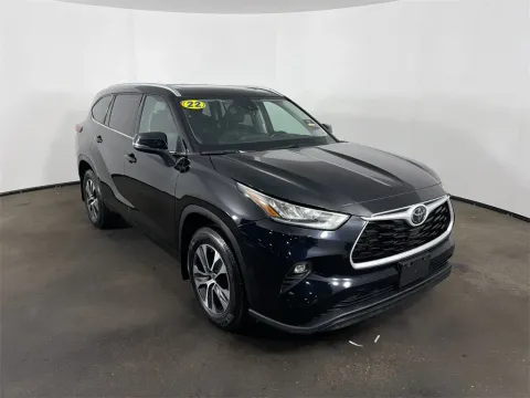 Another view of 2022 Toyota Highlander XLE for sale in Louisville, TN at Monster Motors - Knoxville, TN