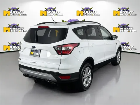 More photos of 2018 Ford Escape SE at Monster Motors - Knoxville, TN, TN